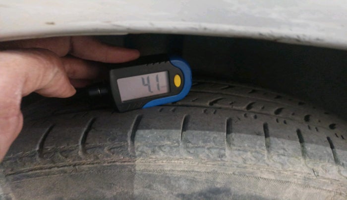 2014 Maruti Ertiga VDI, Diesel, Manual, 1,01,279 km, tyre