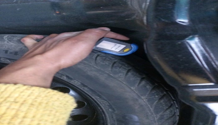 2017 Ford Figo Aspire TITANIUM 1.2 PETROL, Petrol, Manual, 40,742 km, tyre