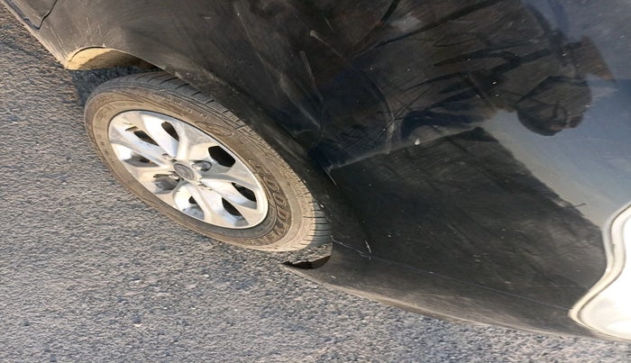 2017 Ford Figo Aspire TITANIUM 1.2 PETROL, Petrol, Manual, 40,742 km, tyre