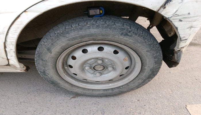 2012 Maruti Wagon R 1.0 LXI CNG, Petrol, Manual, 89,163 km, tyre