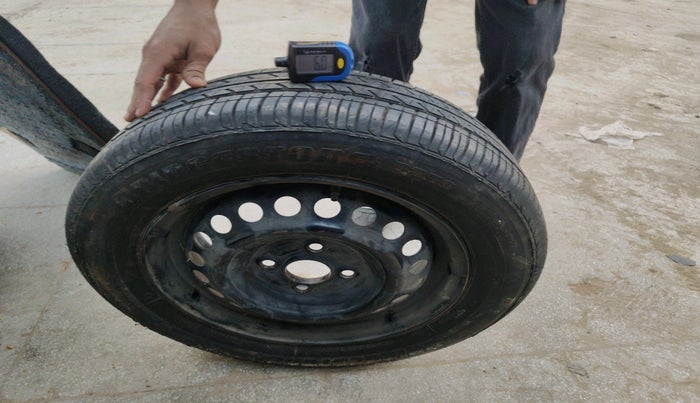 2014 Honda Brio S MT, Petrol, Manual, 51,490 km, tyre