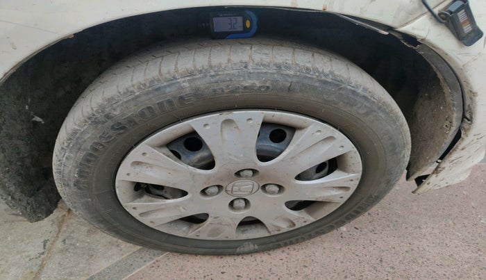 2014 Honda Brio S MT, Petrol, Manual, 51,490 km, tyre