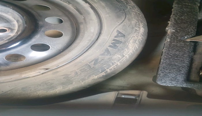 2011 Maruti Wagon R 1.0 VXI, Petrol, Manual, 91,656 km, tyre