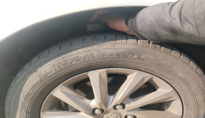 2020 Toyota Innova Crysta 2.4 GX 7 STR, Diesel, Manual, 1,73,277 km, tyre