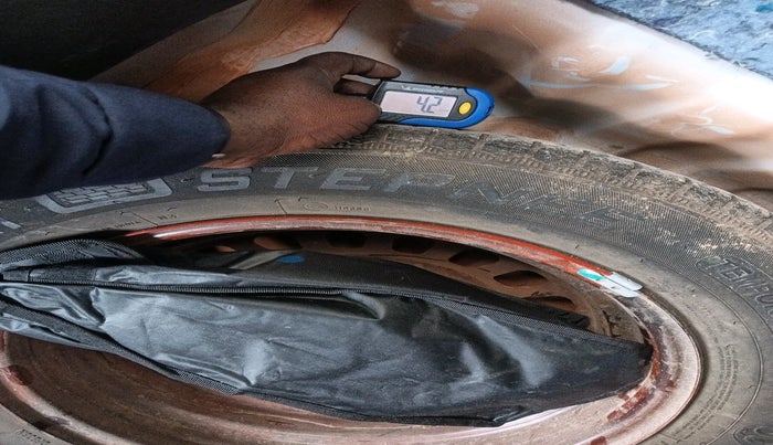 2021 Nissan MAGNITE XL, Petrol, Manual, 23,914 km, tyre