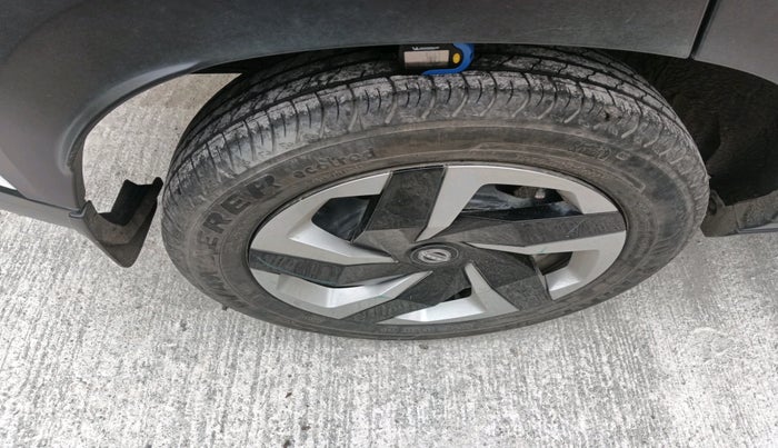 2021 Nissan MAGNITE XL, Petrol, Manual, 23,914 km, tyre