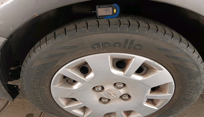 2013 Hyundai i20 MAGNA 1.2, Petrol, Manual, 60,363 km, tyre