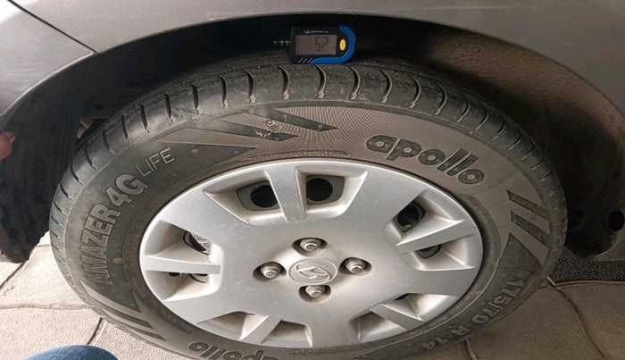 2013 Hyundai i20 MAGNA 1.2, Petrol, Manual, 60,363 km, tyre