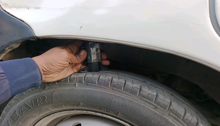 2012 Maruti Alto LXI CNG, Petrol, Manual, 1,30,482 km, tyre