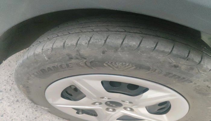 2024 KIA SELTOS HTE 1.5 Diesel MT, Diesel, Manual, 42,111 km, tyre