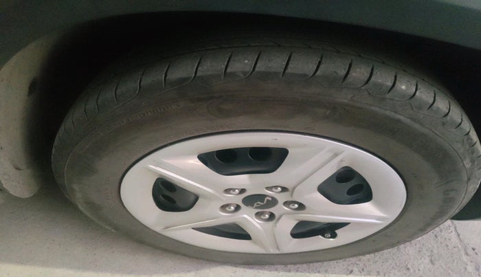 2024 KIA SELTOS HTE 1.5 Diesel MT, Diesel, Manual, 42,111 km, tyre