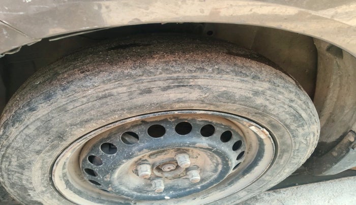 2016 Honda Amaze 1.2L I-VTEC SX, Petrol, Manual, 39,000 km, tyre