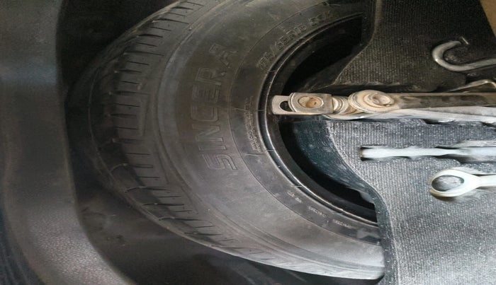 2017 Honda Jazz 1.2L I-VTEC V, Petrol, Manual, 1,08,750 km, tyre