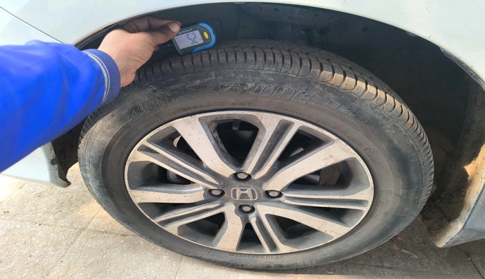 2021 Honda City 1.5L I-VTEC SV, Petrol, Manual, 13,676 km, tyre