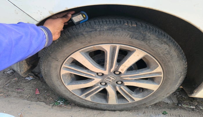 2021 Honda City 1.5L I-VTEC SV, Petrol, Manual, 13,676 km, tyre