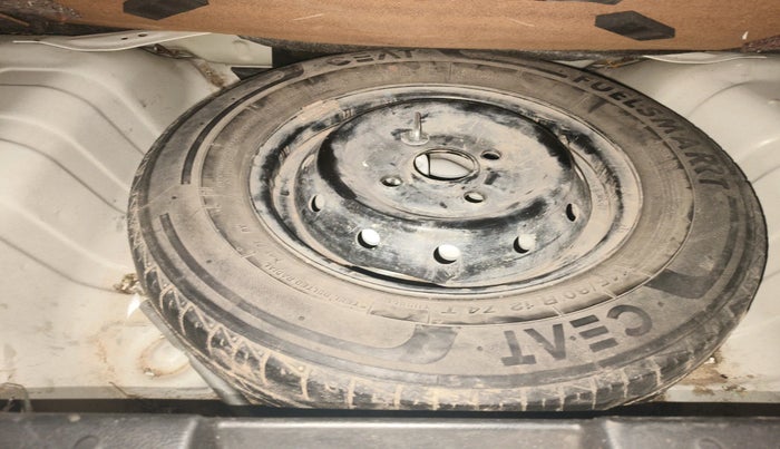 2020 Maruti Alto LXI, Petrol, Manual, 52,896 km, tyre