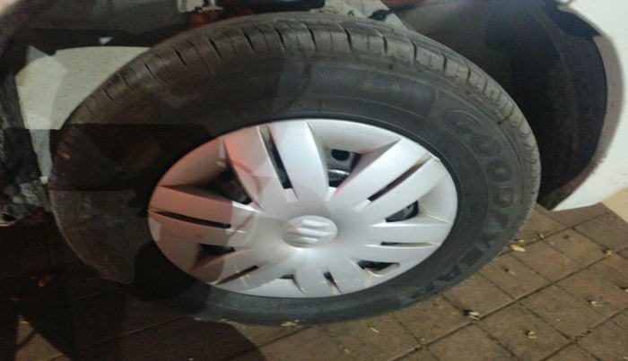 2020 Maruti Alto LXI, Petrol, Manual, 52,896 km, tyre