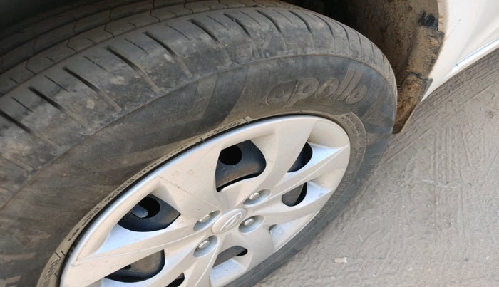 2016 Hyundai Elite i20 MAGNA 1.2, Petrol, Manual, 81,023 km, tyre