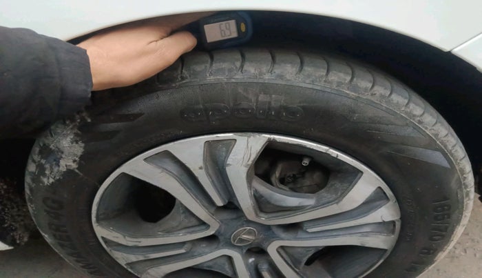 2022 Tata TIGOR XZ PLUS CNG, Petrol, Manual, 1,39,817 km, tyre