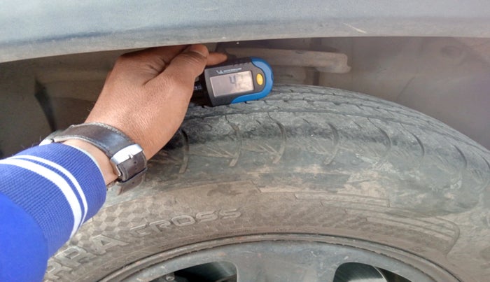 2018 Jeep Compass SPORT 2.0 DIESEL, Diesel, Manual, 1,68,320 km, tyre