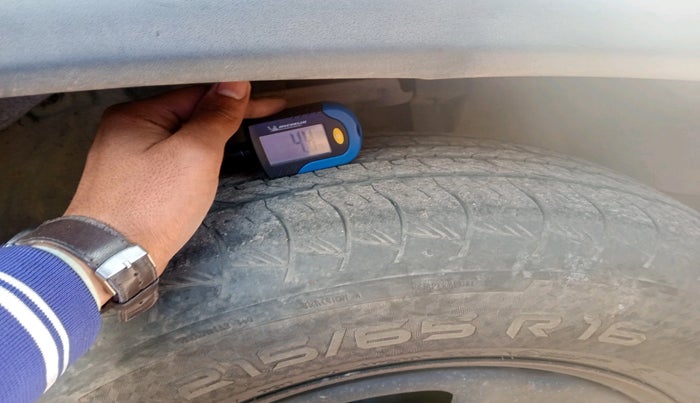 2018 Jeep Compass SPORT 2.0 DIESEL, Diesel, Manual, 1,68,320 km, tyre