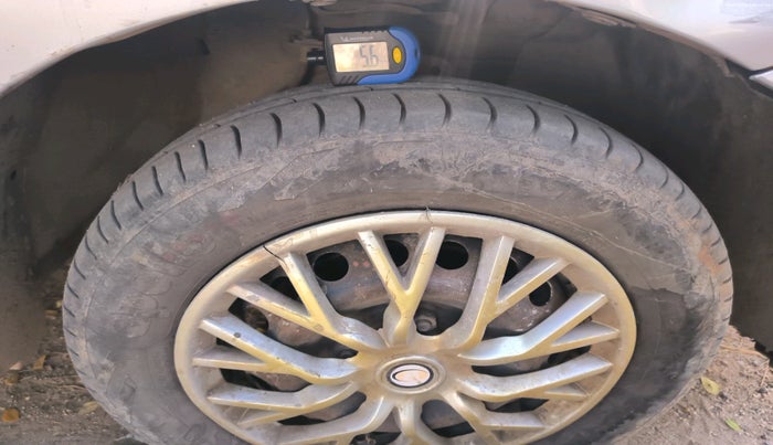 2016 Datsun Go T, Petrol, Manual, 1,10,879 km, tyre