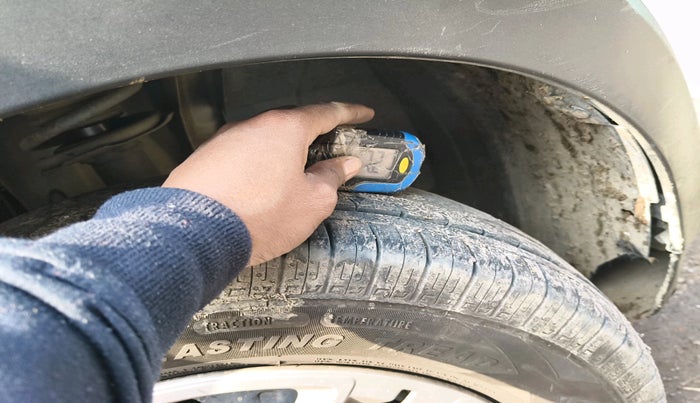 2022 Renault TRIBER RXL MT, Petrol, Manual, 79,884 km, tyre