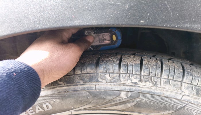 2022 Renault TRIBER RXL MT, Petrol, Manual, 79,884 km, tyre