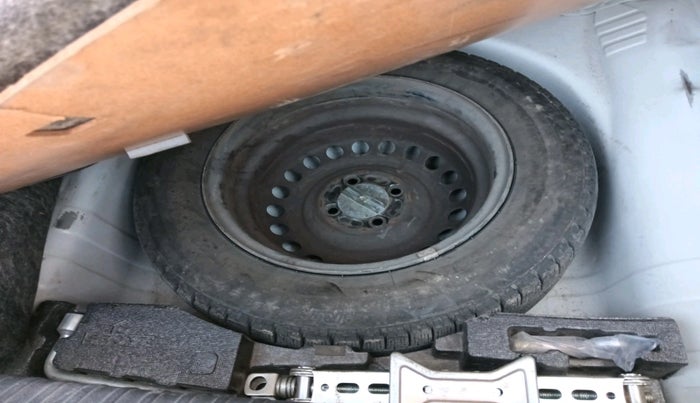 2016 Honda Amaze 1.2L I-VTEC S, Petrol, Manual, 72,020 km, tyre