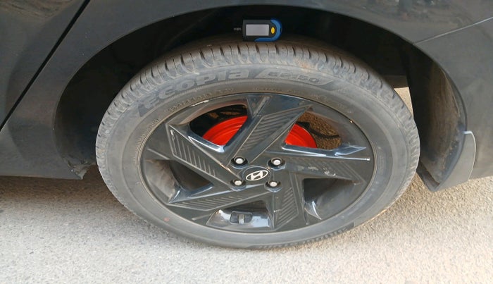 2021 Hyundai Verna SX 1.5 VTVT, Petrol, Manual, 21,361 km, tyre