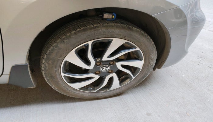 2019 Toyota Glanza G, Petrol, Manual, 33,916 km, tyre