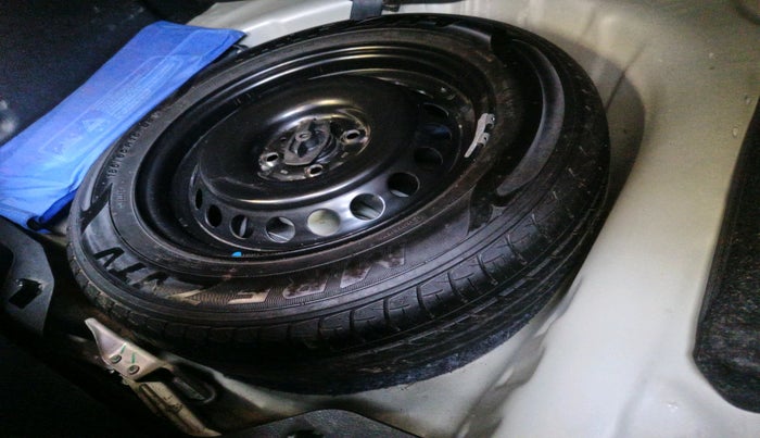 2018 Maruti Baleno DELTA PETROL 1.2, Petrol, Manual, 84,379 km, tyre