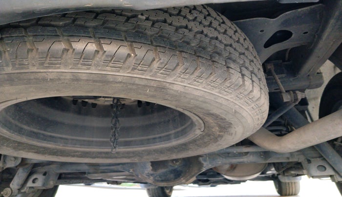 2017 ISUZU MU-X 4x2 AT, Diesel, Automatic, 1,98,239 km, tyre