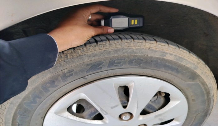 2011 Hyundai i10 MAGNA 1.2, Petrol, Manual, 37,842 km, tyre