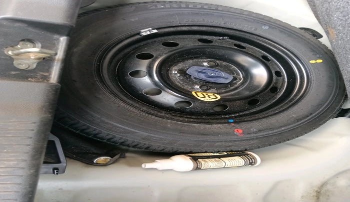 2023 Maruti Swift ZXI, Petrol, Manual, 35,764 km, tyre