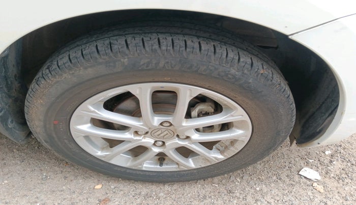 2023 Maruti Swift ZXI, Petrol, Manual, 35,764 km, tyre