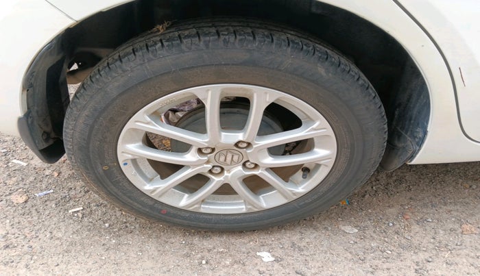 2023 Maruti Swift ZXI, Petrol, Manual, 35,764 km, tyre