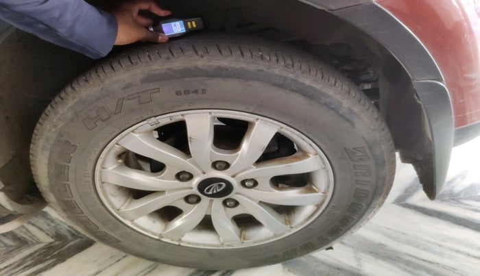 2016 Mahindra XUV500 W10 AT, Diesel, Automatic, 84,561 km, tyre