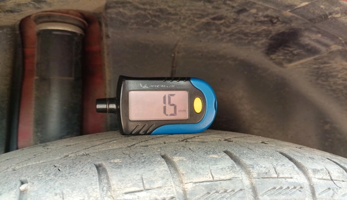 2011 Maruti Swift VXI, Petrol, Manual, 1,10,631 km, tyre