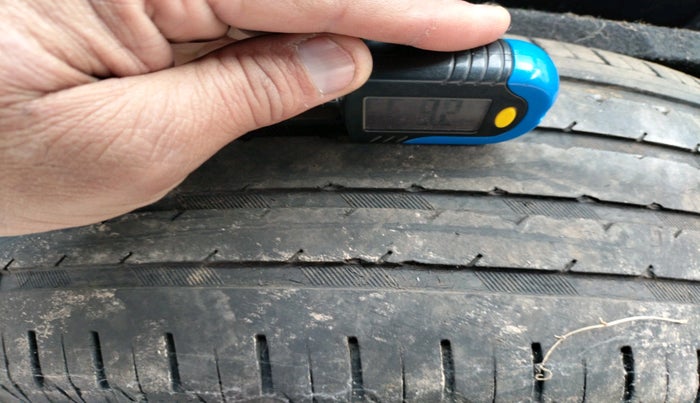 2017 Maruti Vitara Brezza ZDI, Diesel, Manual, 1,05,270 km, tyre