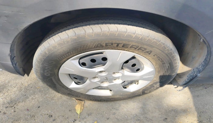 2024 Mahindra XUV 3XO MX1 1.2 L TCMPFi, Petrol, Manual, 28,614 km, tyre