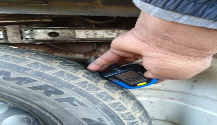 2014 Maruti Alto 800 LXI, Petrol, Manual, 67,778 km, tyre