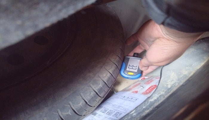 2014 Maruti Swift Dzire VDI, Diesel, Manual, 74,943 km, tyre