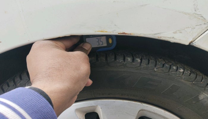 2013 Hyundai i10 MAGNA 1.1, Petrol, Manual, 76,915 km, tyre