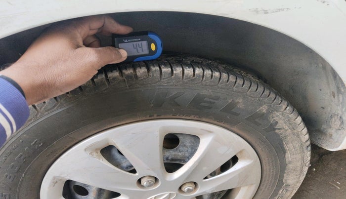 2013 Hyundai i10 MAGNA 1.1, Petrol, Manual, 76,915 km, tyre