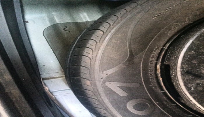 2017 Hyundai Creta E PLUS 1.6 PETROL, Petrol, Manual, 83,261 km, tyre