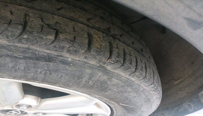 2017 Hyundai Creta E PLUS 1.6 PETROL, Petrol, Manual, 83,261 km, tyre