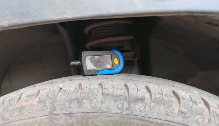 2020 Renault Kwid RXT 0.8, Petrol, Manual, 11,088 km, tyre