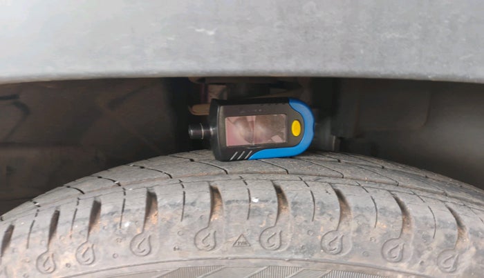 2020 Renault Kwid RXT 0.8, Petrol, Manual, 11,088 km, tyre