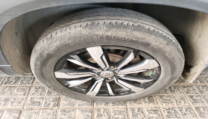 2020 MG HECTOR SMART 2.0 DIESEL, Diesel, Manual, 1,68,469 km, tyre